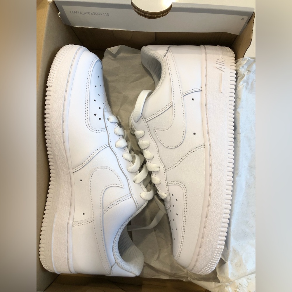Womens Air Force 1 ‘07